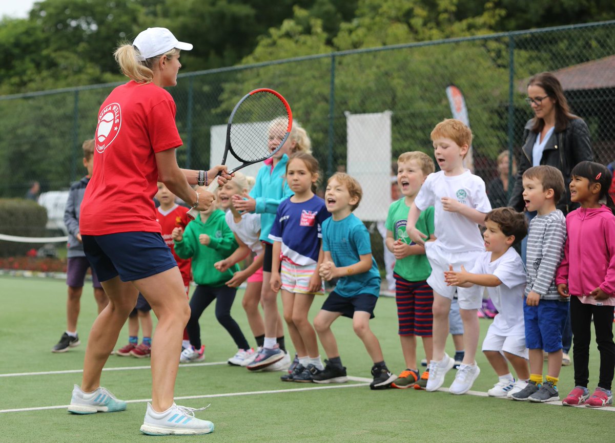 That #FridayFeeling when you're jumping on court for free at a Nature Valley Big Tennis Weekend 🎾😃

Don't miss out 👉 bit.ly/30Ffg9h