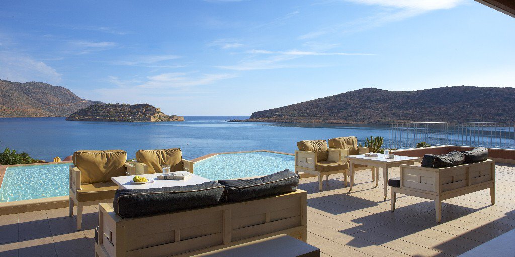 Sovereignluxury's tweet photo. Whether you’re planning a romantic break for two or a relaxing family getaway, the Domes of Elounda is the ultimate luxury retreat. Enjoy breath-taking sea views from the hillside location of Crete’s Spinalonga Island, and be sure to take advantage of the private sandy beach. https://t.co/FegXaunJIV