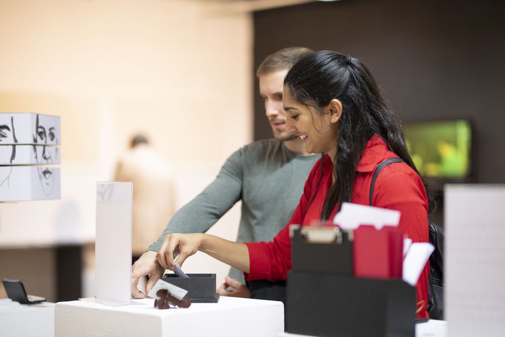 dundeeuni's tweet image. The @DJCAD Masters Show opens 4 weeks today! Are you coming along to the preview night on Friday 16 August? 

You can browse through this year&apos;s amazing work on the Masters Show website and plan your visit now  at dundee.ac.uk/mastersshow⠀

#djcadmastersshow