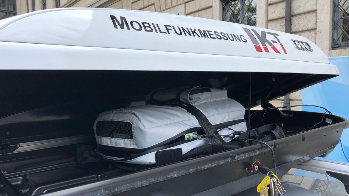 Elektronikauto's tweet photo. #Automotive #5G #Mobility Der bayerische Wirtschaftsminister Hubert Aiwanger lässt die Autobahnen in Bayern auf Störungen und weiße Flecken im Mobilfunknetz überprüfen – das Ergebnis folgt im August 2019. @deutschetelekom @vodafone_de @telefonica_de https://t.co/5B5PhNaBIX https://t.co/olqi3sirxZ