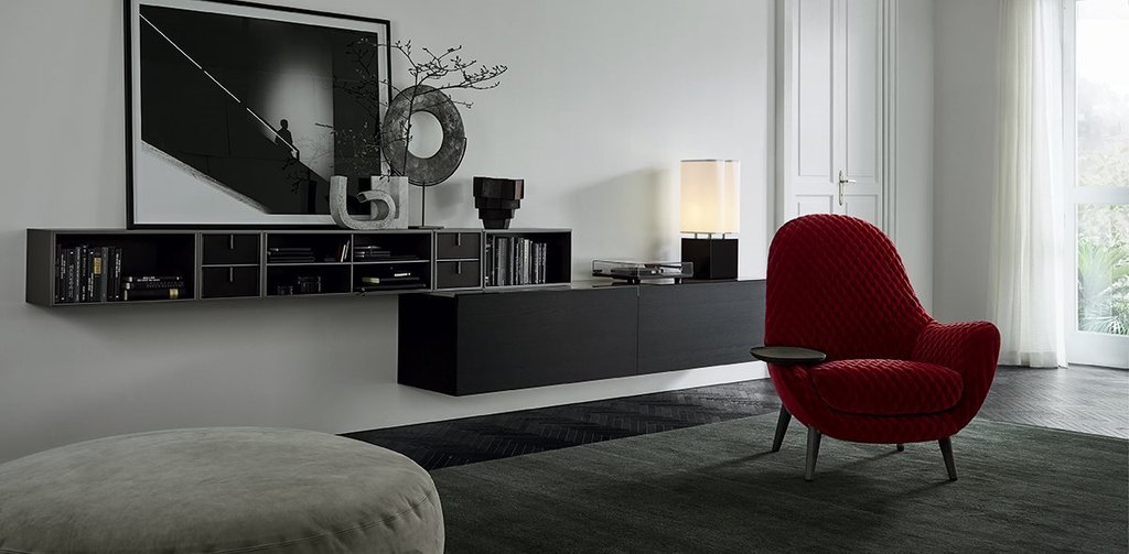 PoliformAU's tweet photo. A slender image that takes on a new appearance determined by the asymmetric composition: Mad King is a high armchair in which one of the armrests can be replaced with a useful and precious wooden tray. 
https://t.co/jjC34tv0jL https://t.co/9wwdcynUxN