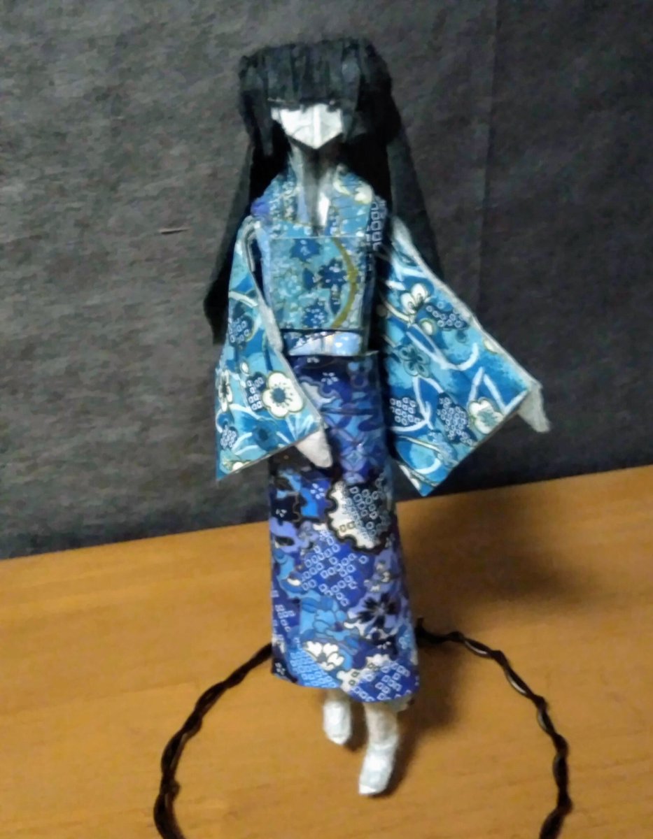 Handwork18's tweet photo. 【作家紹介No.8】

三浦大輝

折り紙作品を制作しています。紙の質感が作品をより生き生きとさせています。手仕事ならではの表情が印象的です。

Twitter @Nikoru_Mami https://t.co/gM8wxCoA6x