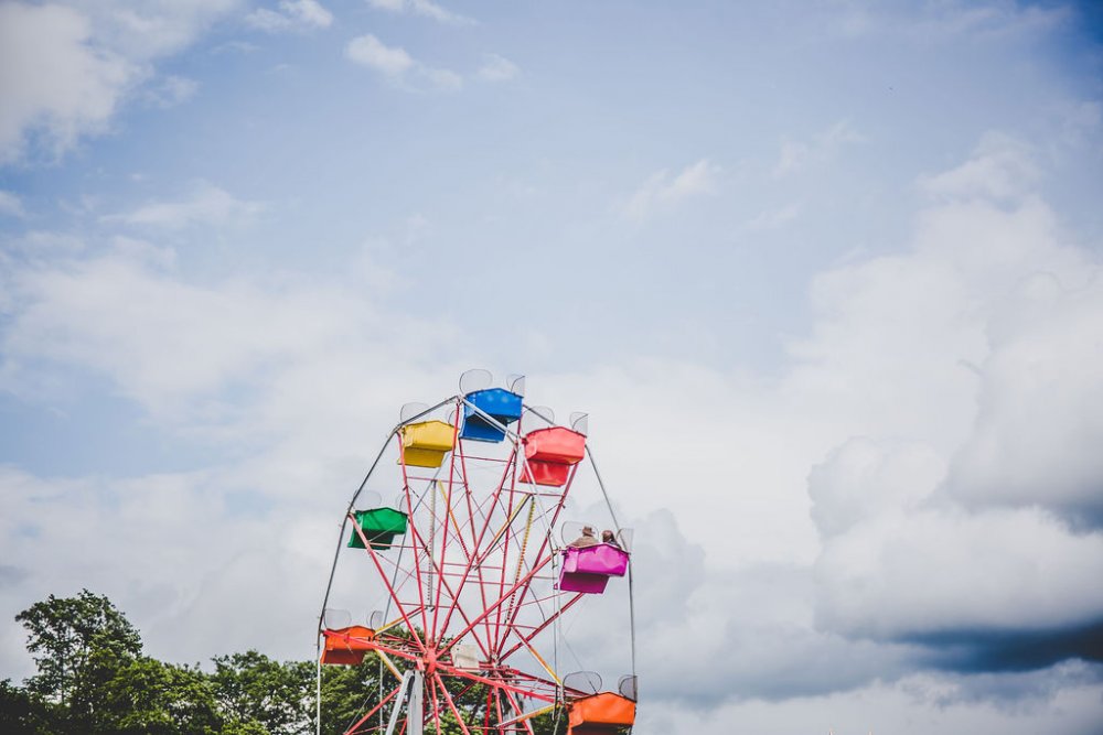 swingardens's tweet photo. Experience the #ultimate all-day #family #vintage #festival at #RagleyHall, Warwickshire. With more than a dozen live acts on two stages, #Swing dance workshops, Superb choices of British #streetfood, vintage stalls &amp; fairground rides. https://t.co/CE9c8Ng7w0 https://t.co/V6hnvzZ3wW