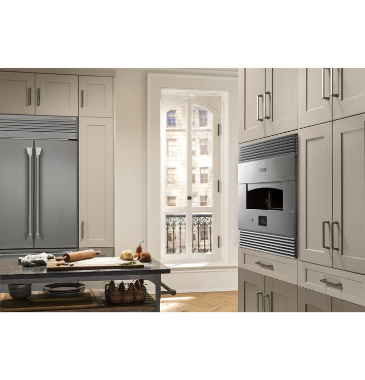 GEAppliancesCo's tweet image. We’ve modernized a traditional cooking technique. The new Hearth Oven promises to deliver restaurant-worthy dishes as if they were created in a wood-fired brick oven. #ElevateEverything

ow.ly/tW5v50uSy0R