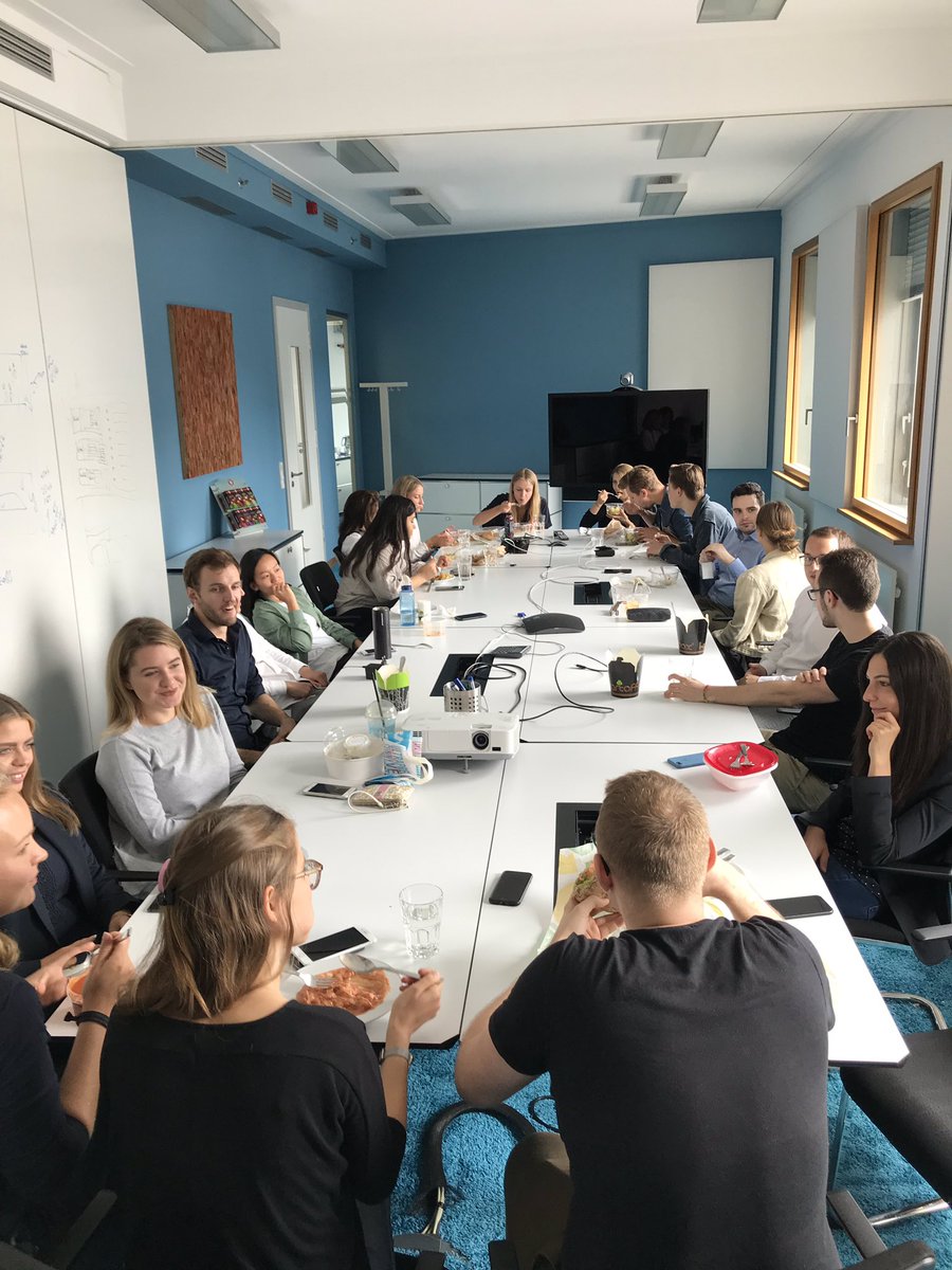 denkubatorin's tweet photo. Lunch mit unserem @CapgeminiDE Team! #LifeAtCapgemini Jung und top-motiviert :) @PAHanania @Nicola_Ciensk @FlorianLemke https://t.co/adHqFe1PH9