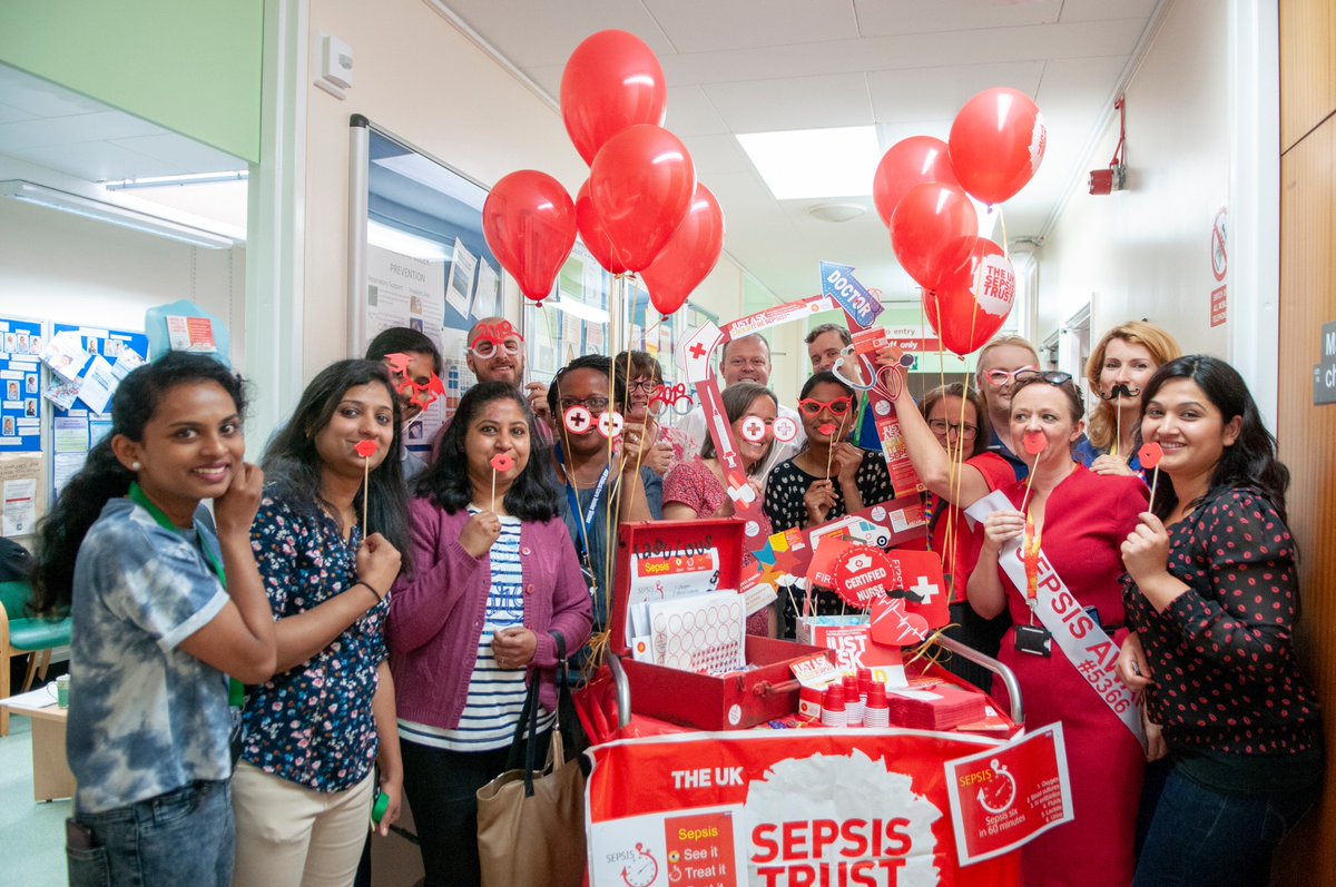 NGHnhstrust's tweet photo. Jess, our sepsis nurse is now out testing our team on spotting the signs of Sepsis. Our critical care team nailed it! 🔴🔴🔴🔴
#WearRedForSepsis #WearRedDay
#SepsisAwareness #GetRedDay
#Northampton #NHS #Sepsis https://t.co/7FTJV9kTs2