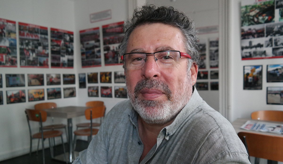 gazetekadikoy's tweet photo. Sosyal medyada yayılan bir videoda, sokak fotoğrafçılığında izin alma zorunluluğunun olmadığı iddia edildi. Biz de konuyu sokak fotoğrafçılarına sorduk; @ufukakari , Sevil Alkan, Alphan Yılmazmaden ve Serkan Tekin yanıtladı https://t.co/I9pCV9ik5o https://t.co/CF0IuEWvDB