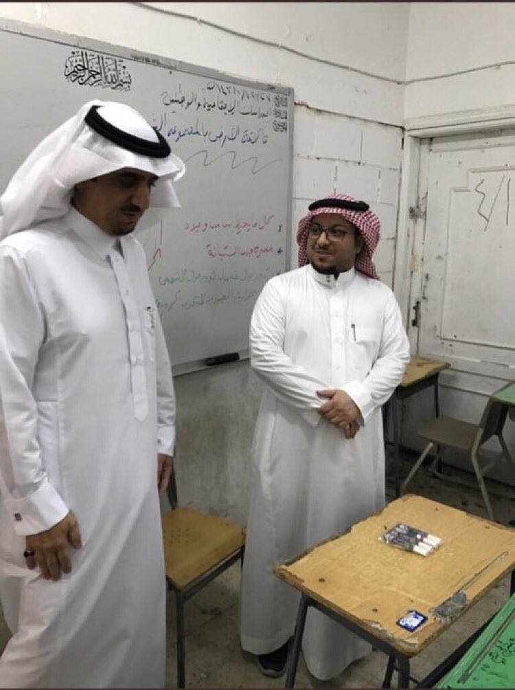 gh77384860's tweet photo. للتنبيه فقط الصوره لفصل دارسي وليس ورشه في الصناعيه #العلاوه_السنويه14 https://t.co/BVmERaZgqU
