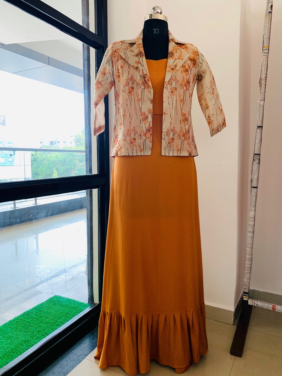 Ciceroni_App's tweet photo. #STOREREVIEW ALERT!- #KVANJ
Looking to add breezy ensembles to your #wardrobe? Escape the monsoon humidity with Kvanj's latest collection.
FULL #REVIEW: https://t.co/zAIDuwzJZ4
#Ciceroni #YourLocalShoppingGuide #Review #fashion #FridayFeeling #FridayThoughts #FridayMotivation https://t.co/nV4mSCBn5Q