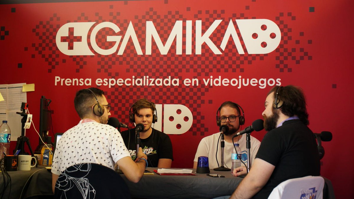 qubicalgs's tweet photo. Entrevista con @GamikaGames en Streaming en @TLPTenerife 💙💙💙 https://t.co/xNTcyLGst5