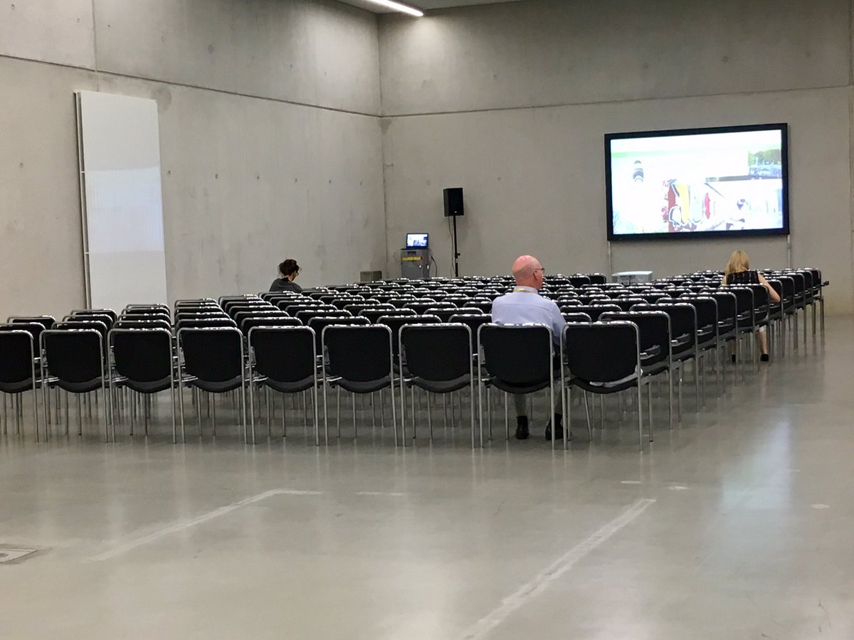 ++Information++
Broadcasting Video Areas are now available at Level 1 for the Events in the R-Rooms. If the room is at full capacity, you can follow the presentations from there! 😊