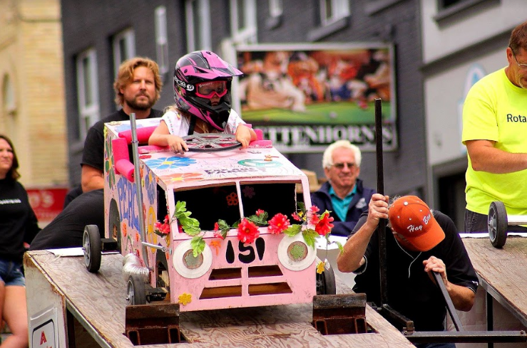 HanoverSSFest's tweet photo. Only 6 days until you experience a weekend to remember! Get your friends together and come enjoy all sorts of fun summer activities. #hanoverssfest #discovermorehanover #ciphanover https://t.co/u8TPxGrLbv