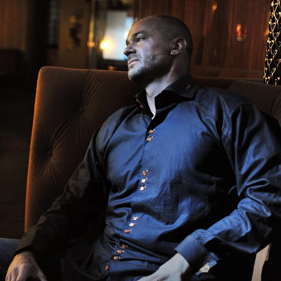 Thom Crumpton will be playing at the Hooker tonight from 6-9 pm! Bring your friends, grab a drink and let the good times roll! #galwayhookernc