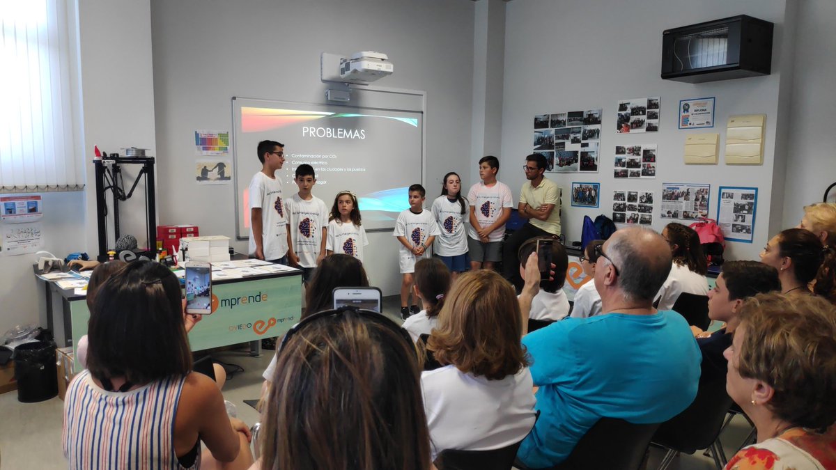 Oviedo Emprende tweet media