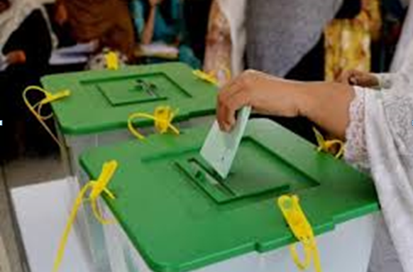 PodaPakistan's tweet photo. #PODA carried out #ConsultativeMeeting of #Stakeholders from #NMDs of #KP in regard to #ProvincialAssemblyElections being held on 20th July. #AdditionalDirectorGeneral #ECP shared that #ComplaintDesks have been established for the #Voters and candidates: 091-9222534, 9211041 #NED https://t.co/29mBe8hIY8