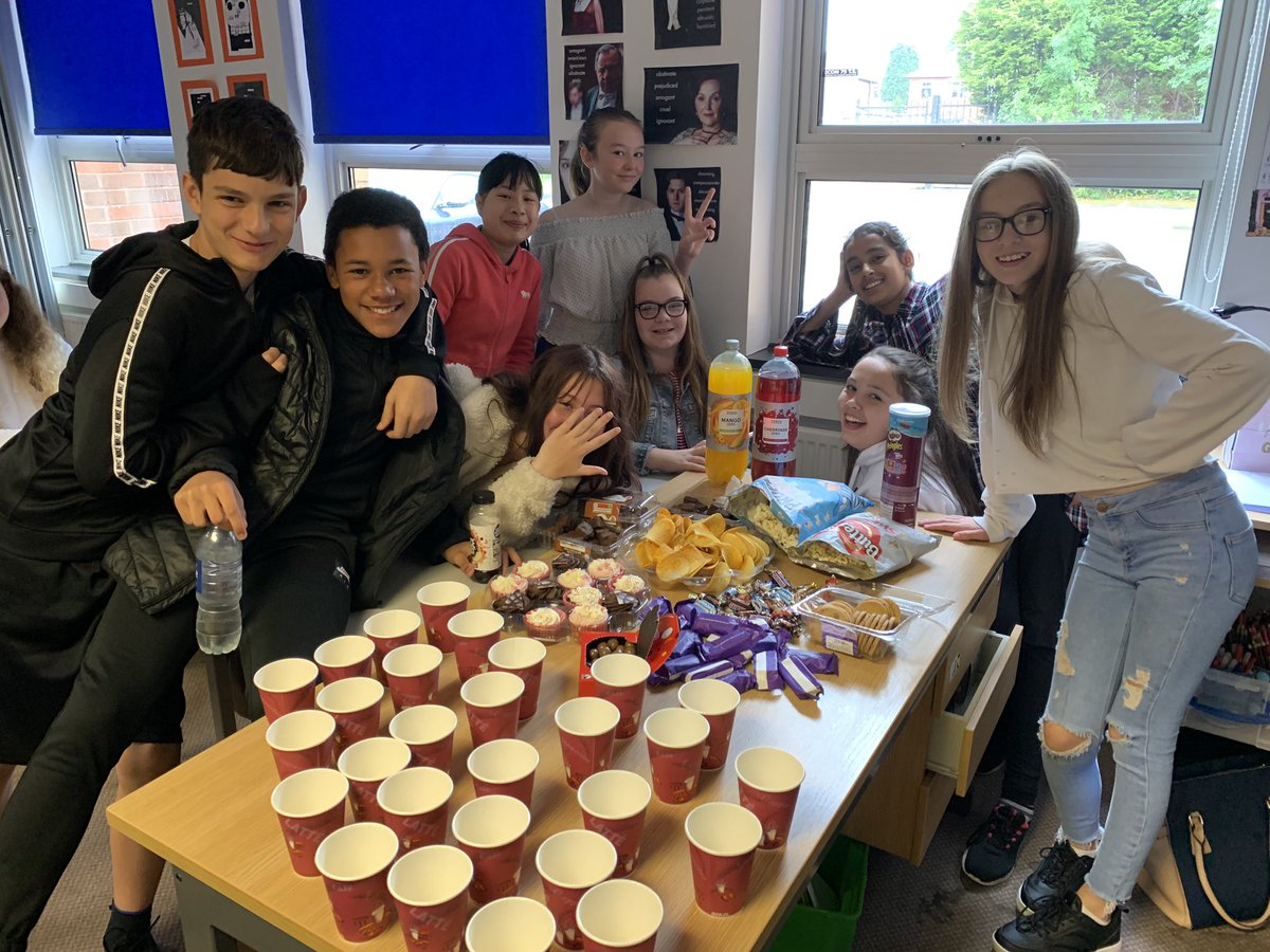 Happy Summer from 8K! 💛#ASCCfamily #formparty 🥳