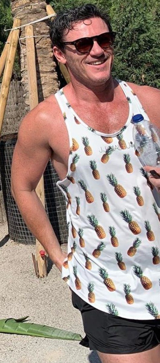 klinexsgrce's tweet image. #RawMe