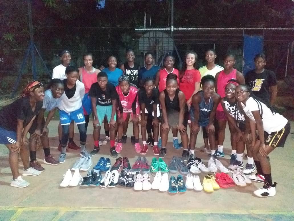 Livraison bien arrivée au Cameroun à Yaoundé ✌️ #ShareYourShoes