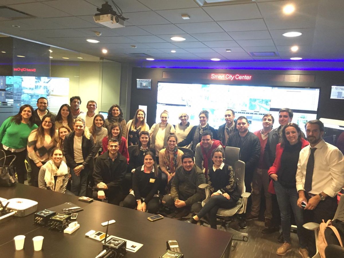 SmartCityTNG's tweet photo. Gracias por visitar nuestro Smart City Center! Funcionarios municipales de 44 ciudades de todo el país participantes del Concurso de Innovación Local de RIL 2019. #InnovadoresLocales         #gobiernosinteligentes #govtech #smartcities @InnovacionLocal @SmartCityTNG https://t.co/nZcoOS8DqW