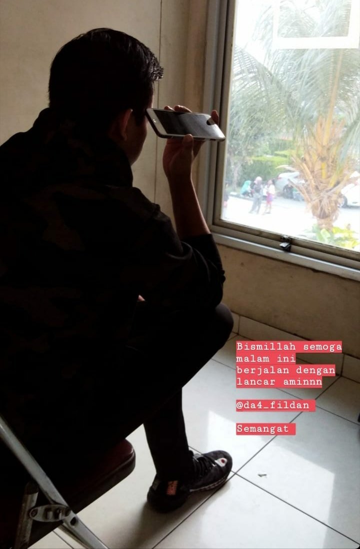 Semangat malam ini idolaku <a href="/FildanDa41/">Fildan Da4</a> ❤ 

#FildanResultShowGroup2DSTAR