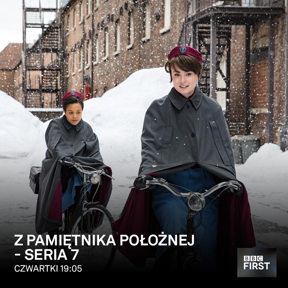 Jest rok 1963. W mieście zachodzą zmiany, stara dzielnica East End także zmienia swoje oblicze. Lokalna społeczność rozrasta się, domy jednorodzinne ustępują miejsca blokom i wieżowcom.
#ZPamiętnikaPołożnej – seria 7 już od czwartku o 19:05 w #BBCFirst. Nie przegapcie! 😊