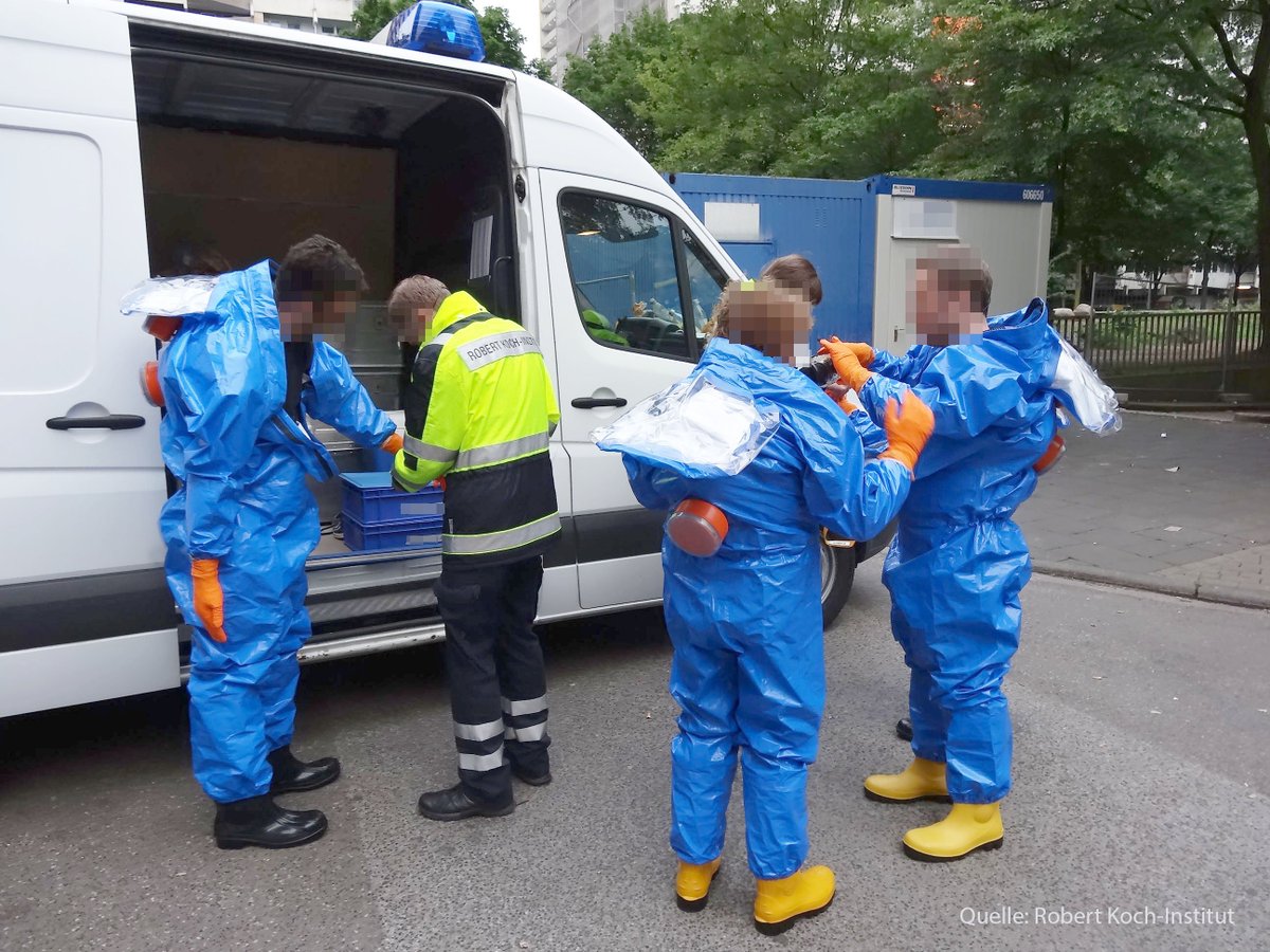 rki_de's tweet image. &quot;In diesem Fall waren wir gut vorbereitet ... Wir müssen aber in Deutschland noch mehr tun, um auf alle realistischen Gefahren im Bereich des #Bioterrorismus vorbereitet zu sein.&quot; RKI-Präsident Lothar H. Wieler in einem Gastkommentar in der @welt welt.de/debatte/kommen…
#Rizin