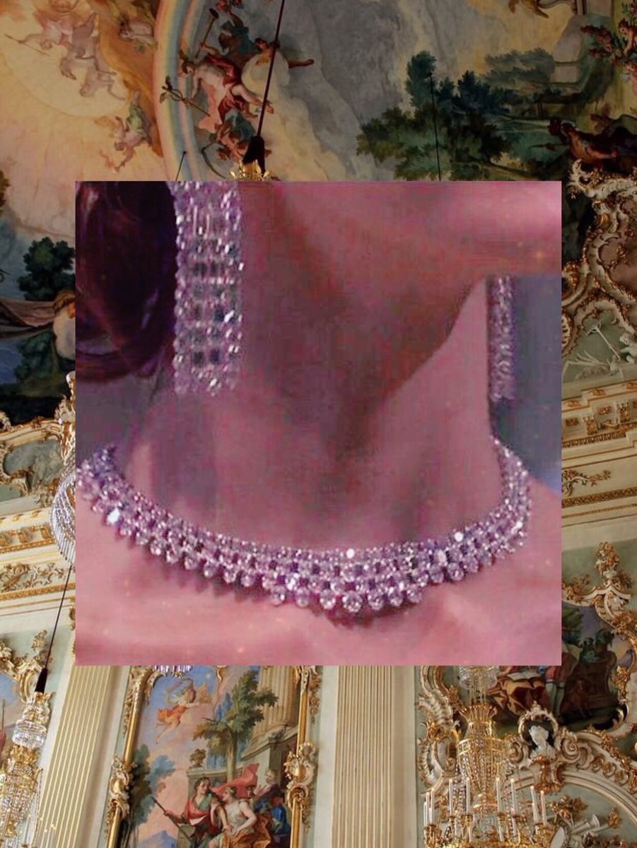 #Luciola_ROYALTY @LUCCIOLA_NY 
“𝐃𝐨𝐧𝐭 𝐥𝐞𝐭 𝐚𝐧𝐲𝐨𝐧𝐞 𝐟𝐨𝐫𝐠𝐞𝐭 𝐭𝐡𝐚𝐭 𝐲𝐨𝐮 𝒃𝒓𝒆𝒂𝒕𝒉𝒆 𝐫𝐨𝐲𝐚𝐥𝐭𝐲"