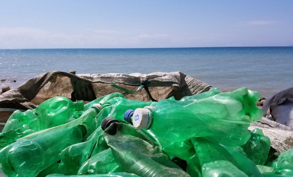 SolveMIT's tweet photo. A world without waste. That’s our aspiration. There’s no way not to change: by 2050, we would need 2.3 Earths to sustain the resource demands of our global population. Hear more from @ccaron @HP @HPSustainable on our blog: https://t.co/tmamYRYEJ4 https://t.co/QxwSjvisdz