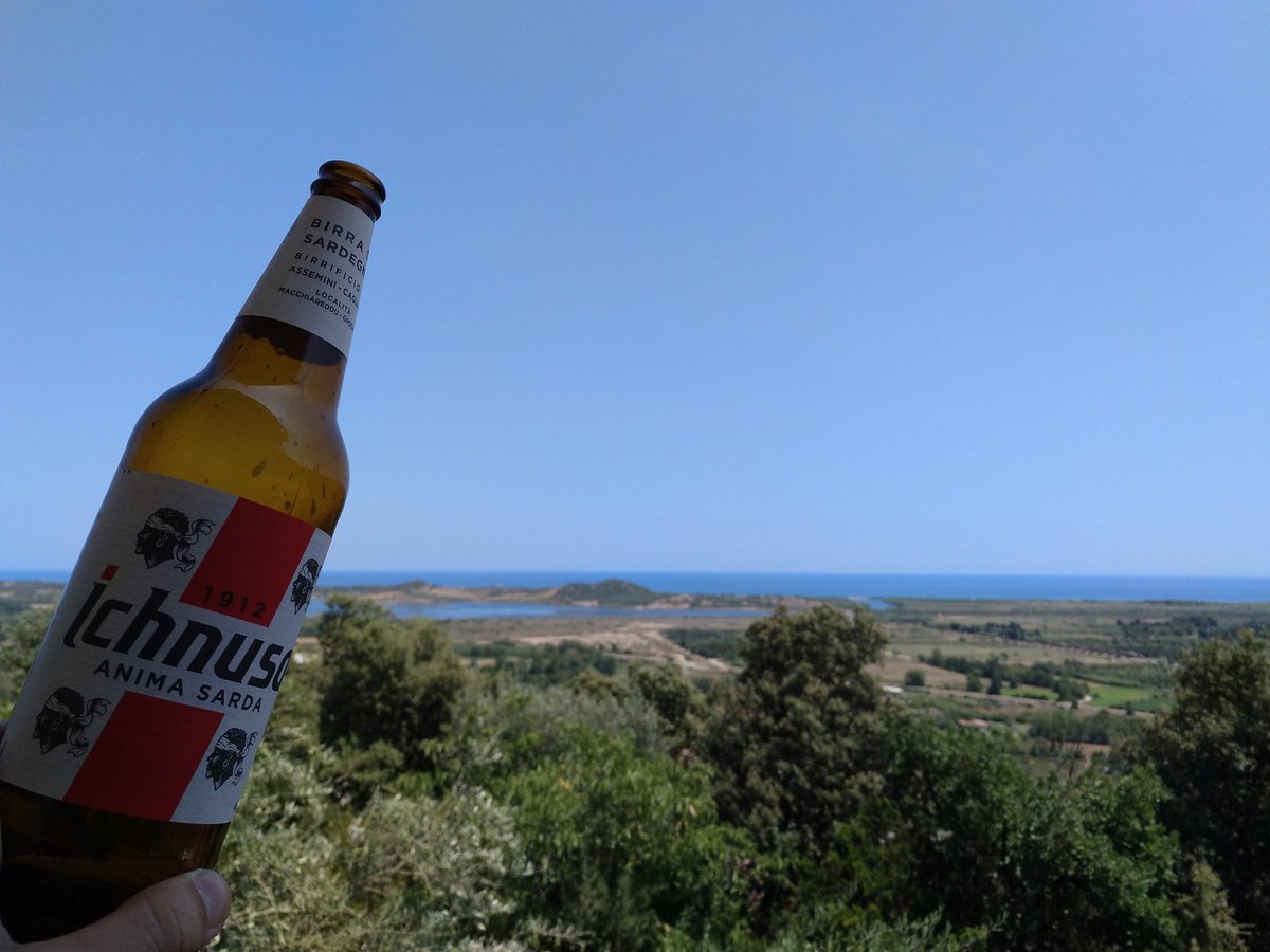 d_pisanu's tweet photo. Nach 28h Anreise endlich in der zweiten #Heimat #Sardinien angekommen. Das Auto ist ausgepackt, die Kinder mit der ersten Runde Pasta versorgt. Jetzt darf ich mir auch etwas genehmigen. #prost @birraichnusa #SunburnIncoming https://t.co/BTkWTruKKA