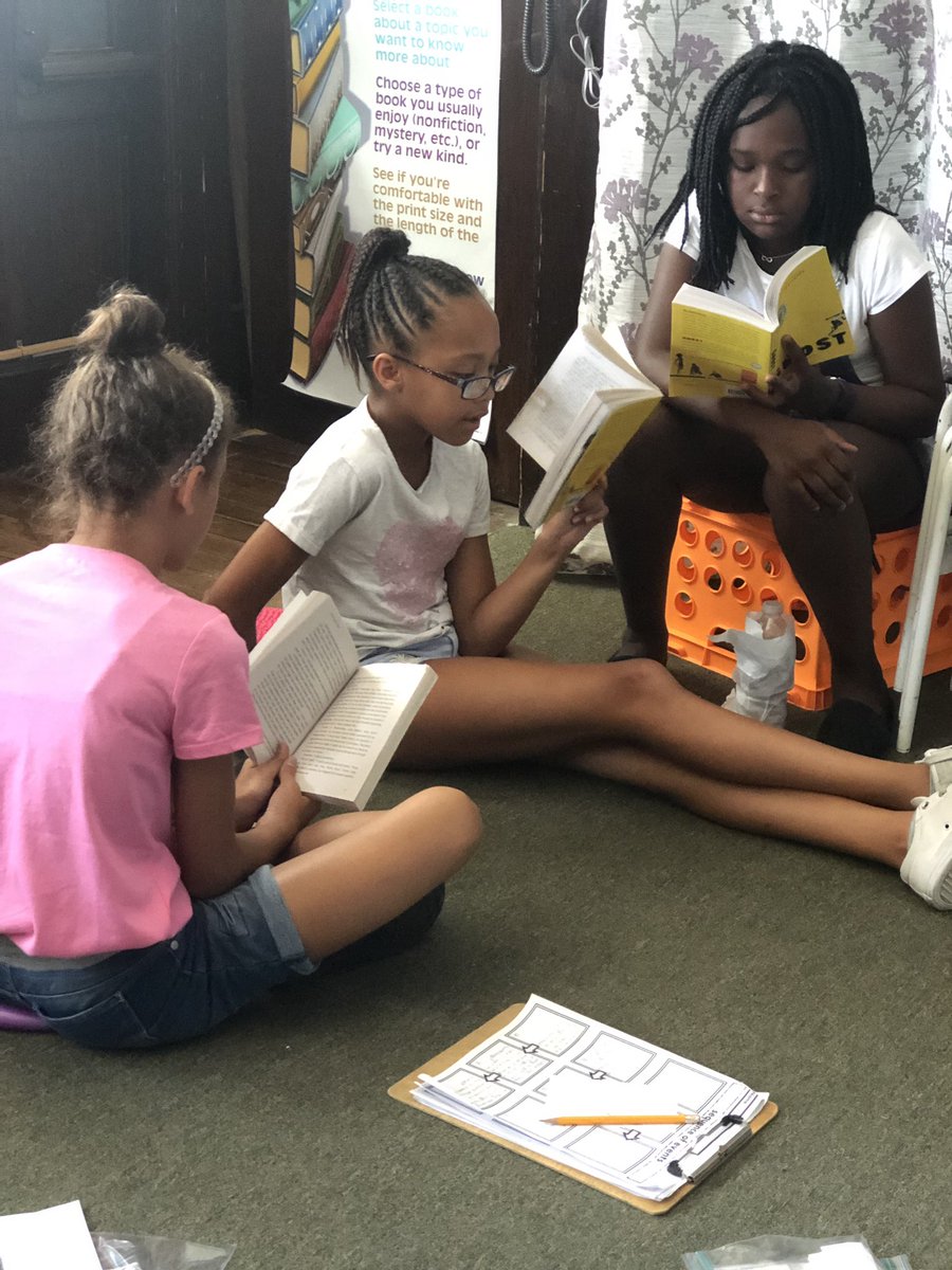 GLCPS_'s tweet photo. How do #GLCPS students beat the heat? Here is one way.😊 #SummerReading #edthataddsup https://t.co/UtvSxhO7qp