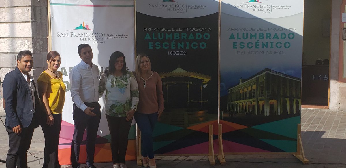 amic_leon's tweet photo. El día de hoy nuestro presiente regional el Lic Javier Ordoñez acompañó al presidente municipal de San Francisco del Rincón al arranque de las obras  de iluminación arquitectónica del palacio municipal y el jardín central . Esta obras diseñadas por @VentorLighting https://t.co/TEFsJ8y3ZZ