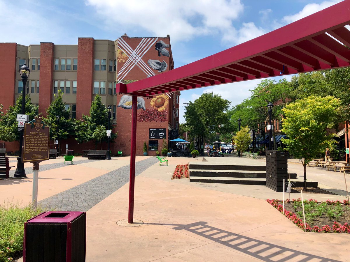 CityArch's tweet photo. Happy Friday, Cleveland!! It may be hot, but @ohiocitytweets Market Square Park looks beautiful and is the perfect neighbor to the newly pedestrianized Market AveπItβs great seeing people enjoy these neighborhood assets. #publicspace #placemaking #planforpeople @PPS_Placemaking https://t.co/REIXTqXy9M
