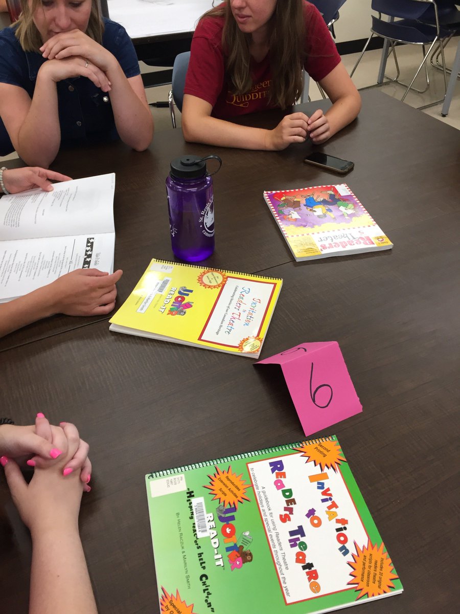 Jen_McConnel's tweet photo. Today in #CURR384 we explored connections between literacy and the arts. Lots of music making, storytelling, and play! #literacy #artsbased #teachers https://t.co/j93jT05ENM