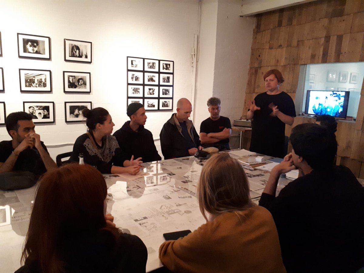 Centrala_space's tweet photo. This afternoon @Centrala_space hosts special guests!👩‍🎨👨‍🎨

“We want to break stereotypes on Eastern European communities and to build bridges with British society”, explains @KaczmarekAlicja to the British Council @kzBritish and @uzBritish.

#ca_creatives https://t.co/izRSsYkUYg