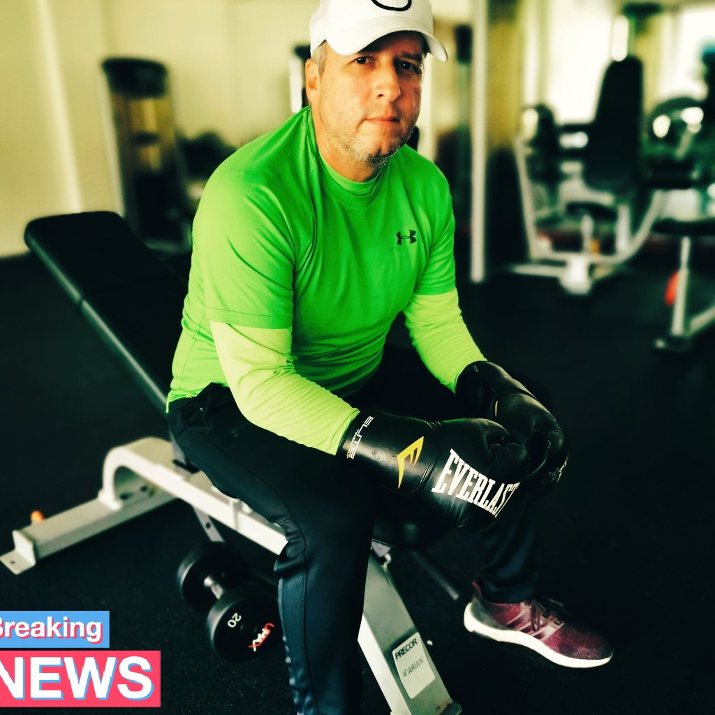 ricardo_hn's tweet photo. Mi entrenamiento es para 15 rounds, hasta el final.
Y a propósito no se amarguen. https://t.co/JGpWE8aso2