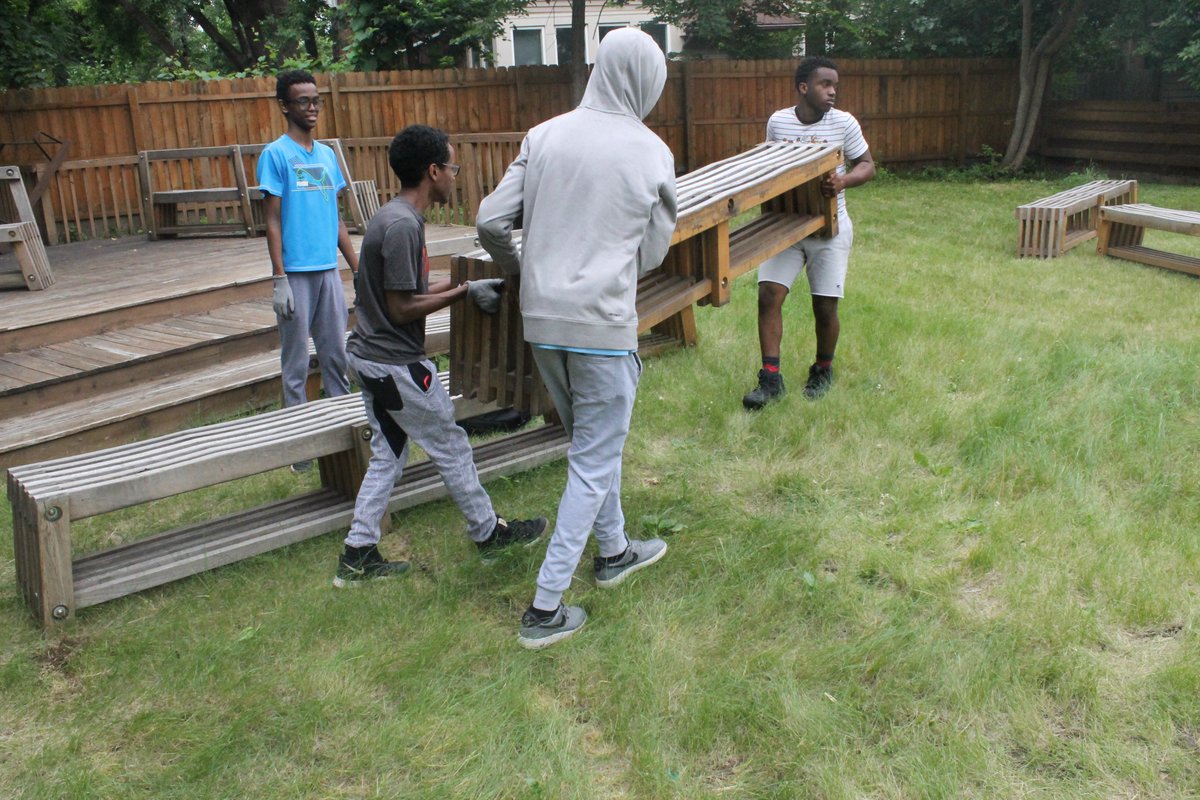 NewLensUrbanMen's tweet photo. The George Washington Carver Enterprise is back again for another summer thanks to our partnership with 
@RightTrackSP. One of the jobs this year that #NewLensSociety will be offering the mentees will be the Selby Sound Garden project. Read more https://t.co/o6xCzmxnf6 https://t.co/wTAVdihZHt