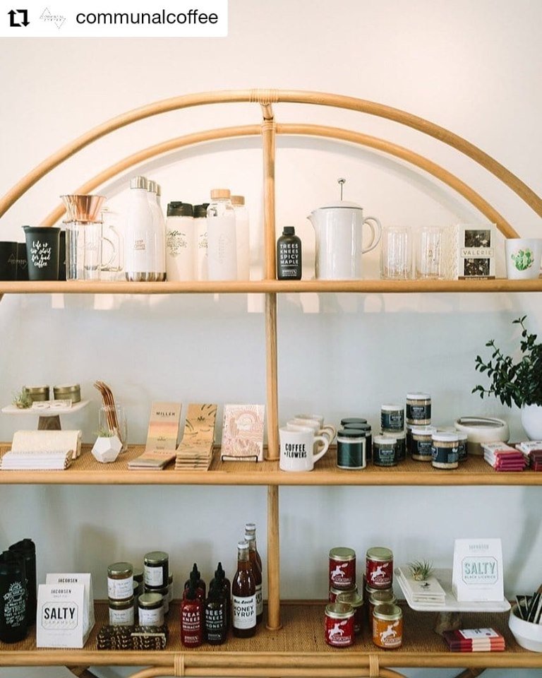 etsexpress's tweet photo. It's that time again, #repost #friyay !😁 Today we spotted a few of our favorite tumblers, water bottles and mugs in this recent post by #communalcoffee ! I spy the hudson, h2go force, h2go nexus, h2go bali...what you can spot? 😉#etsexpress #promotionaldrinkware #promomerch https://t.co/H1M2jh5ioJ