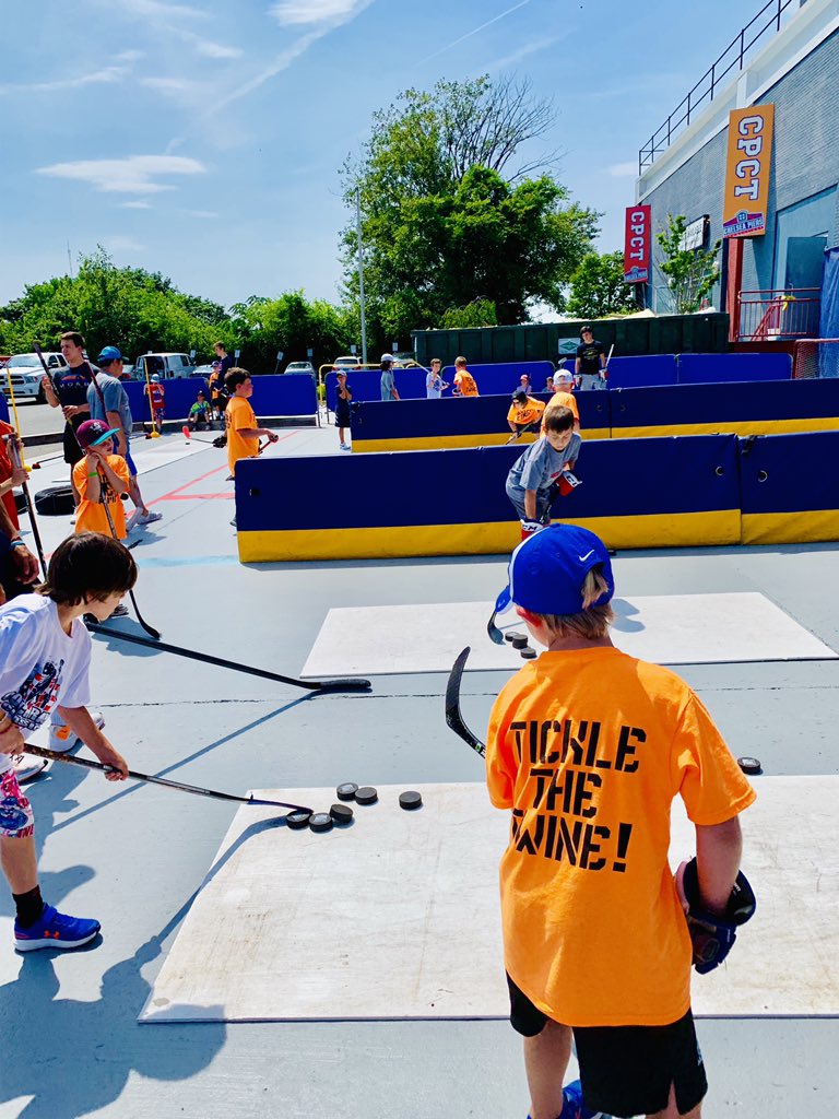 CJRHockey's tweet photo. the techniques and implement the concepts on your own over and over and over again. Knowledge is only valuable when followed by hard work and repetition. Now get after it and tickle some twine! #snipercamp https://t.co/YTvVkWpOoQ