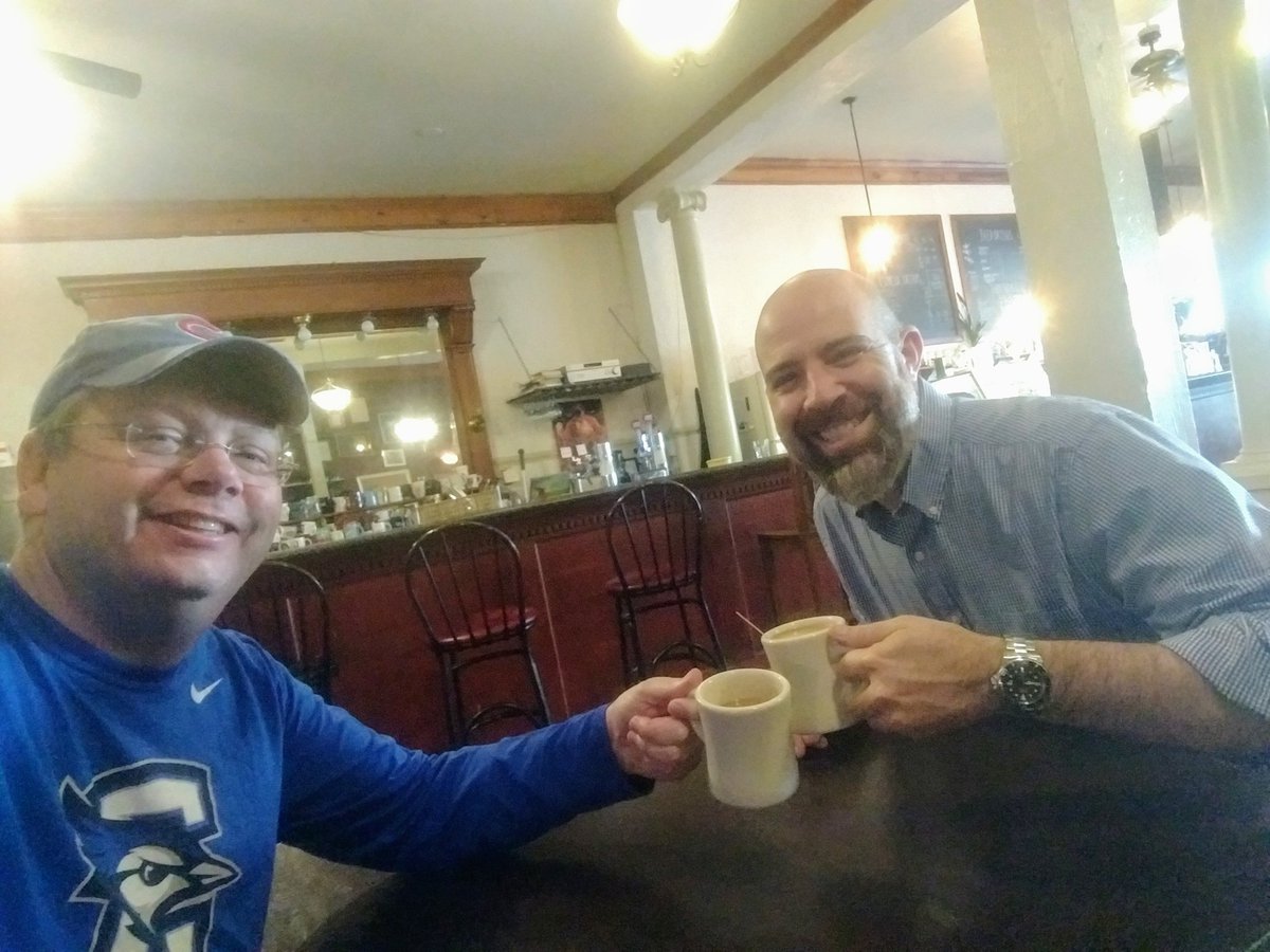 ToryLLucas's tweet photo. #HangingwithAbe #TheWhiteHartCafe @abrammicah https://t.co/JakR7bTFTv