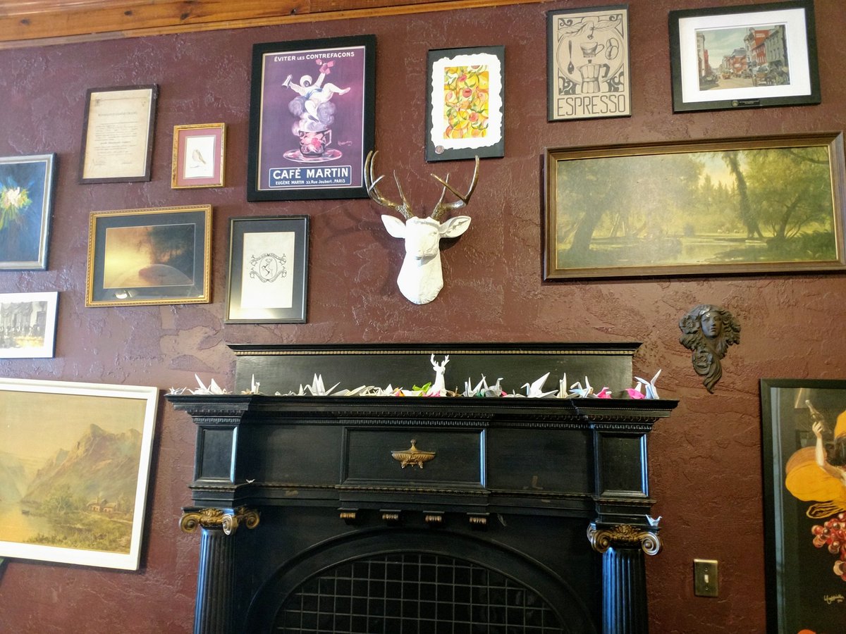 ToryLLucas's tweet photo. #HangingwithAbe #TheWhiteHartCafe @abrammicah https://t.co/JakR7bTFTv
