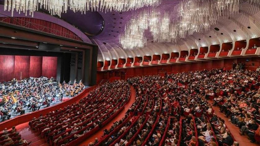 StampaTorino's tweet photo. È Sebastian Schwarz il nuovo sovrintende del Teatro Regio di Torino https://t.co/Lt7a9txfSU @LaStampa https://t.co/YAmh2iiK7Z