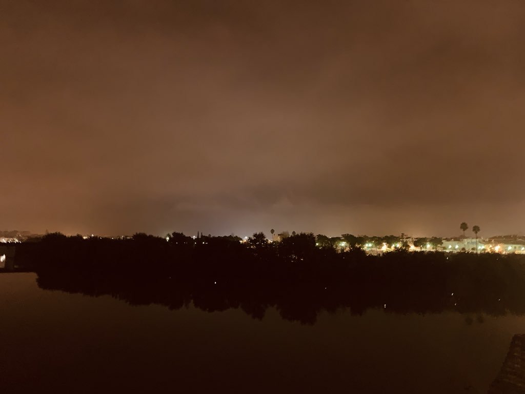 SalmanSufi7's tweet photo. “Summer romances end for all kinds of reasons. But when all is said and done, they have one thing in common: They are shooting stars-a spectacular moment of light in the heavens, a fleeting glimpse of eternity. And in a flash, they're gone”

- #TheNoteBook #FridayNightRead https://t.co/RGtsNa7L1f