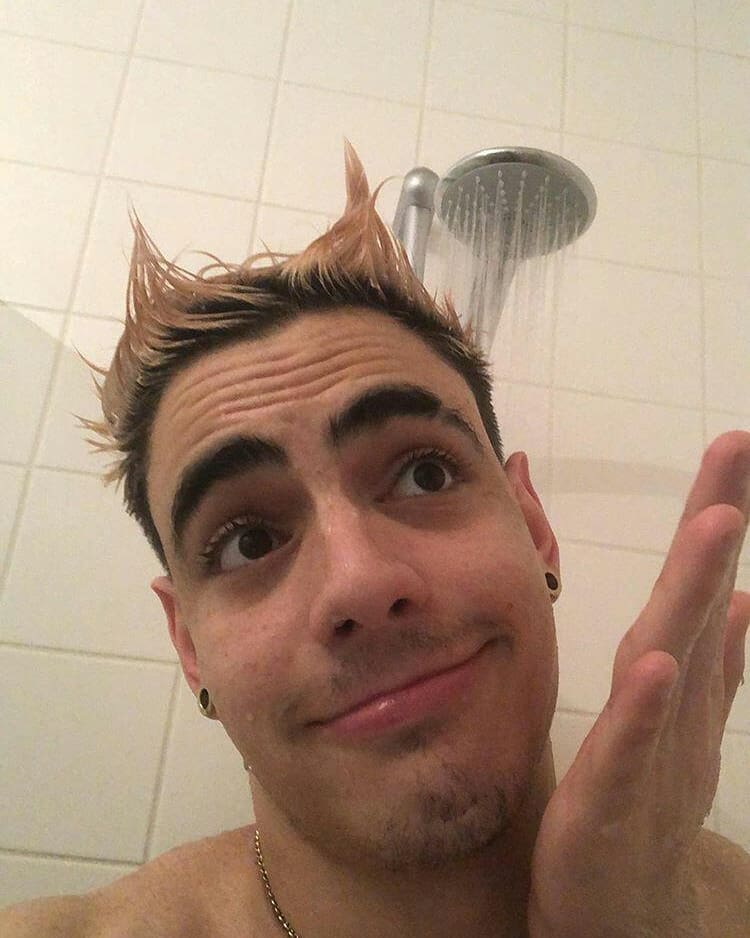 kaiomendxs's tweet photo. @PablooliveiraJ A minha tbm kkk https://t.co/B5Ikz2b1hq