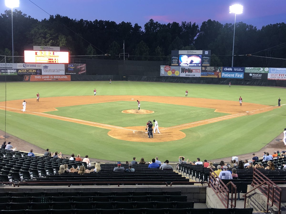 ChrisontheMarks's tweet image. Last night the @BowieBaysox defeated the @AltoonaCurve 1-0 in a pitchers dual.  See the action and hear from the #Baysox players about the rest of the very hot weekend series with the #Curve tonight on @PGCTV sports. #Birdland @Orioles