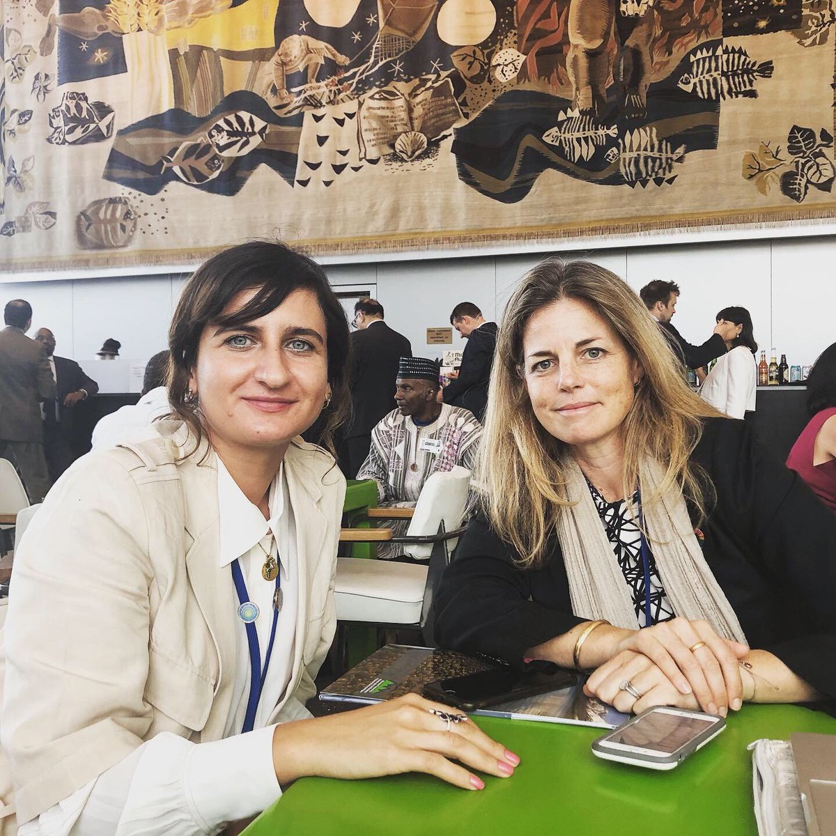 GLISPA_discuss's tweet photo. #GLISPA, Hawaii Green Growth, Partners, Supporters and Friends in discussions during #HLPF2019 - tag familiar faces in the comment section ๐
For more pics, go onto our Facebook page โจ๏ธ https://t.co/hYEOYucSOW