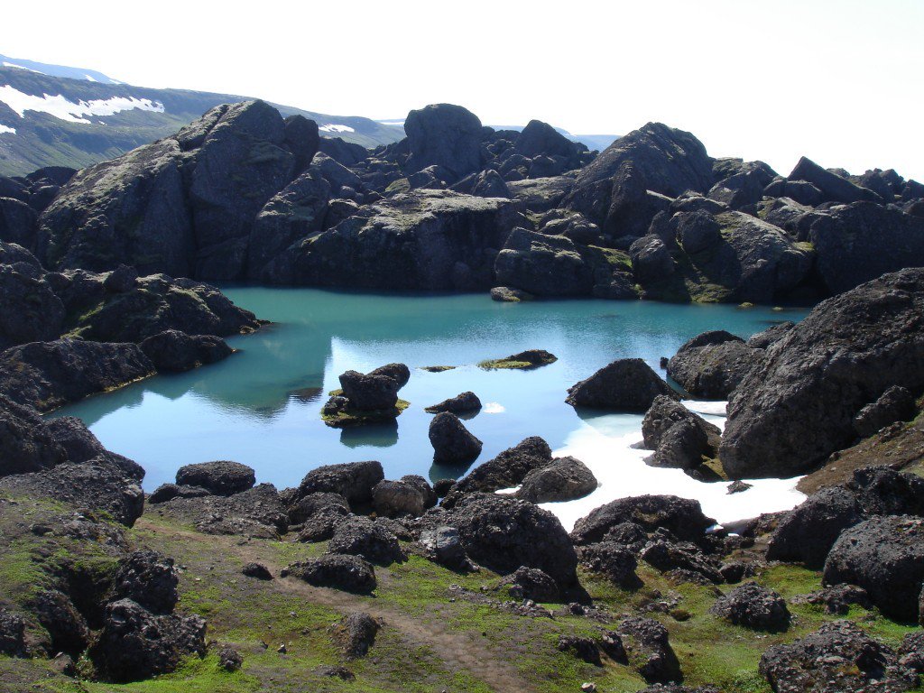 DigitouristEU's tweet photo. Borgarfjörour Eystri is just one of all the beautiful routes Iceland has to offer. 

#hiking
-
#iceland
-
#travelguide https://t.co/WoFsriY76K