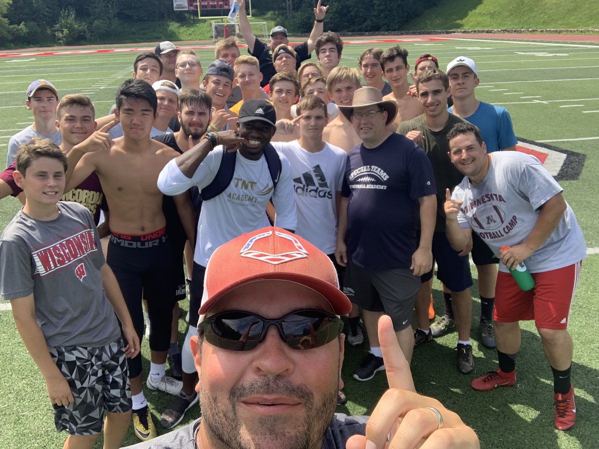 SpecialTeamsFB's tweet image. We had a blast at our 3rd annual 4 Day Kicking and Snapping Development Camp.  The specialists were amazing, hard working and cohesive and our staff was phenomenal.  Thank you all for supporting what we do!  #stfasquad