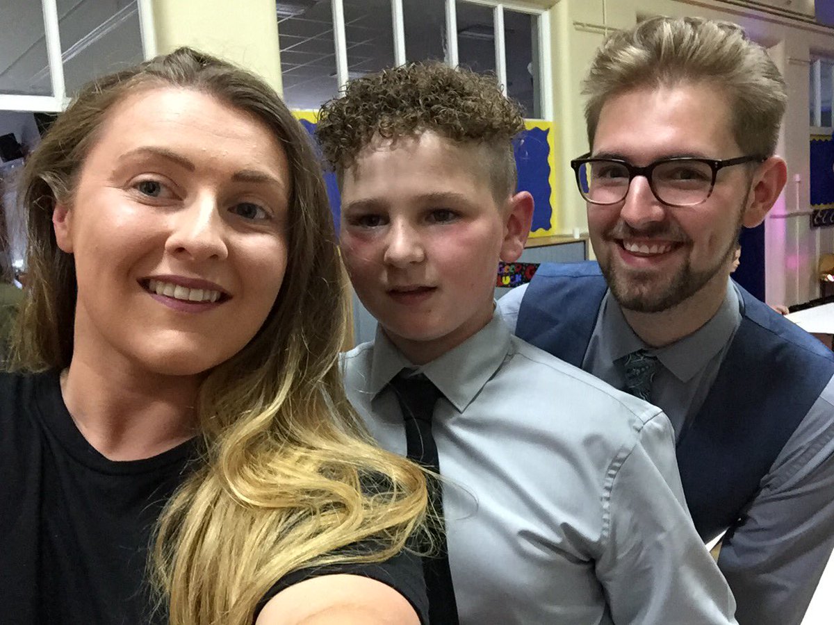 MissKLoweMB1's tweet photo. Prom 2019💃 @MertonBankP @mrweatherby_ehu @MrsMLoweMB #NeverLessThanOurBest https://t.co/U1qVfPe2Xj