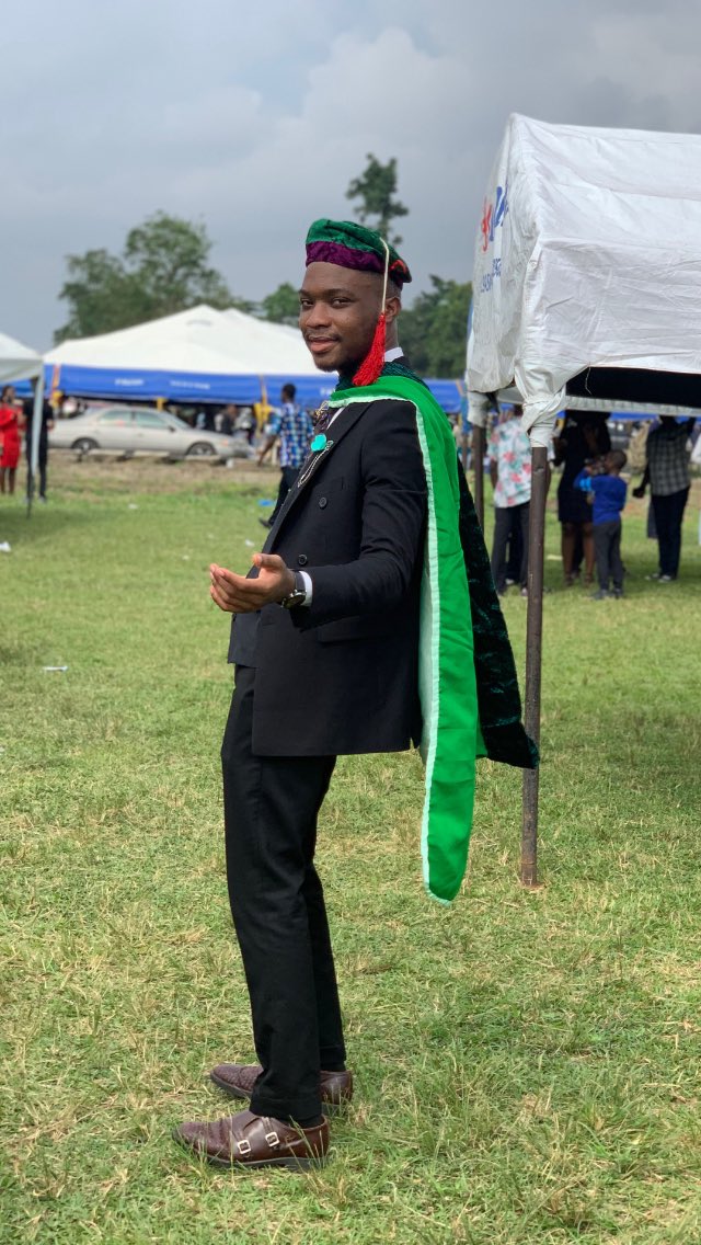 aboyowa_e's tweet photo. Extremely grateful to God, my friends and family. Bsc in International Relations yooo #the14thSetCU https://t.co/xy8bSFZzsI