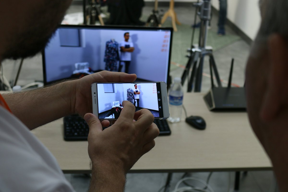 GTI_Dem3DTV's tweet photo. .@GTI_Dem3DTV showed the #FFVLIVE in The @NewTechObs of #Malaga
#ONT19 #17July @GTI_Dem3DTV @NewTechObs #FVVLive #fvv #live #zed #realtime #ImmersiveExperiences #ArtificialIntelligence #somosupm
https://t.co/dsKvNFv4g9 https://t.co/4RfLOODHo8